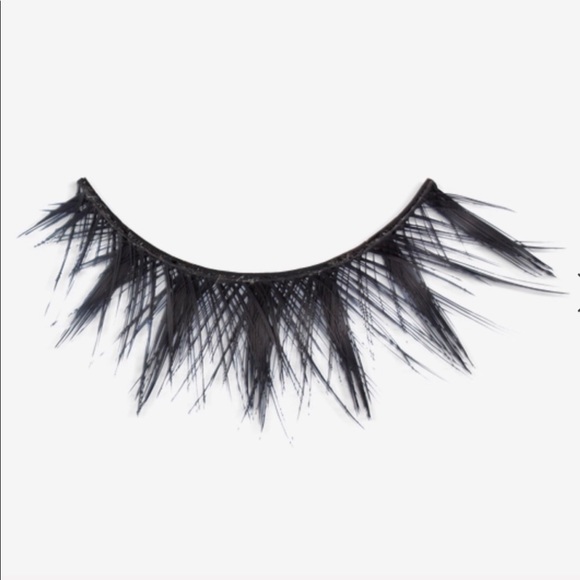 Huda Beauty Lashes & Natasha Dedona Eyeshadow Set - Picture 10 of 16